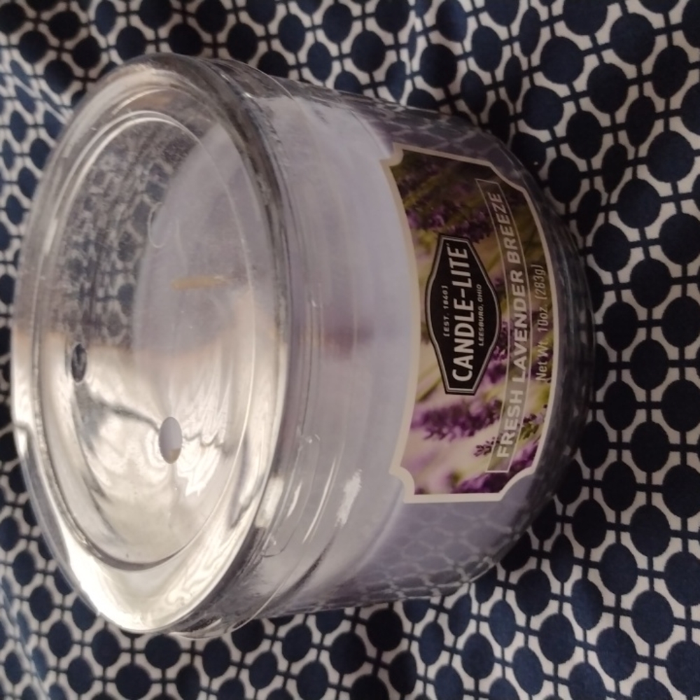 Fresh Lavender Breeze Candle